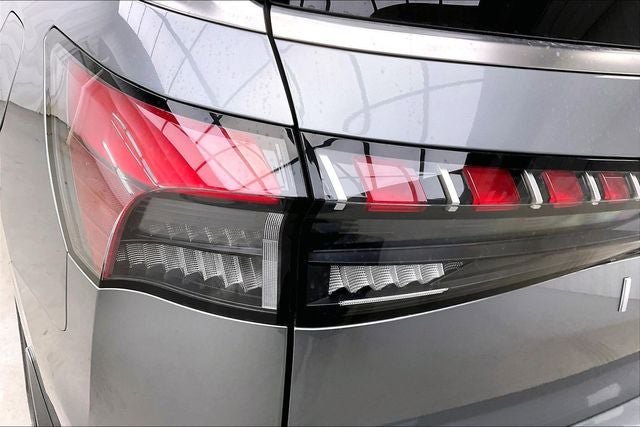 New 2026 INFINITI QX80 Luxe image 17