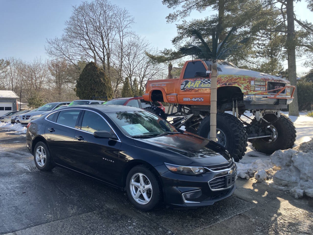Used 2017 Chevrolet Malibu LS FWD image 2