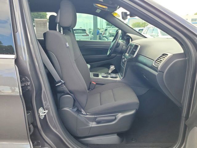 Used 2021 Jeep Grand Cherokee Laredo image 6