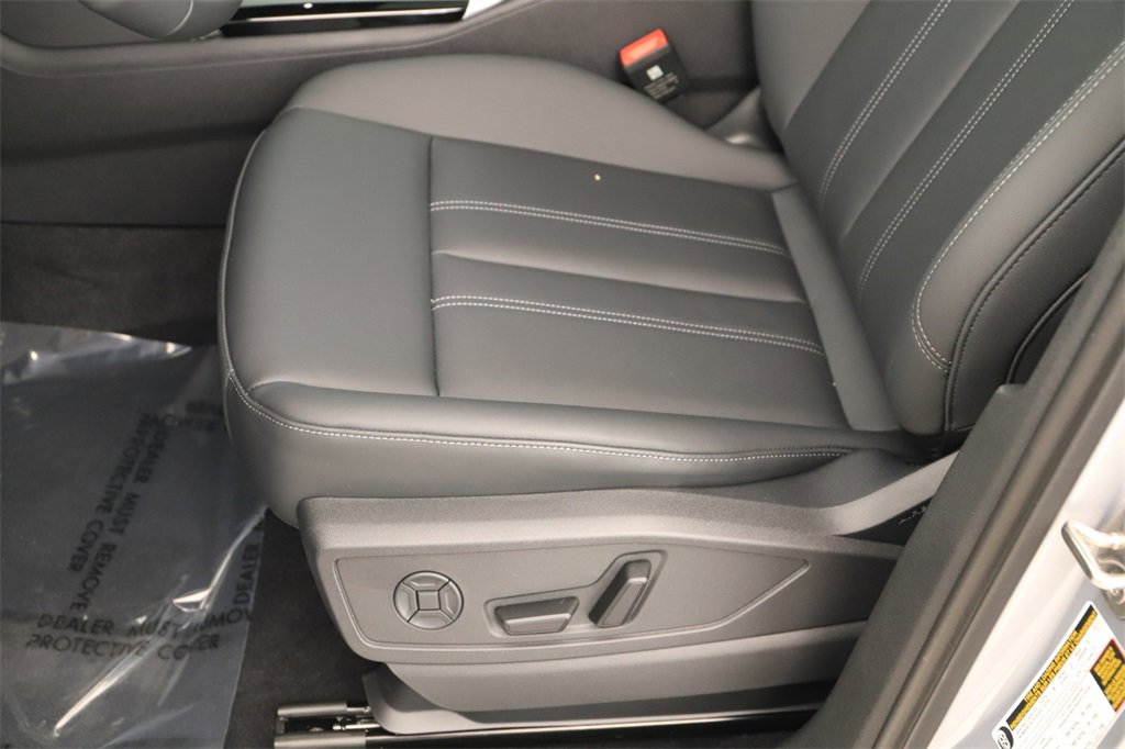 New 2025 Audi Q5 Premium Plus image 24