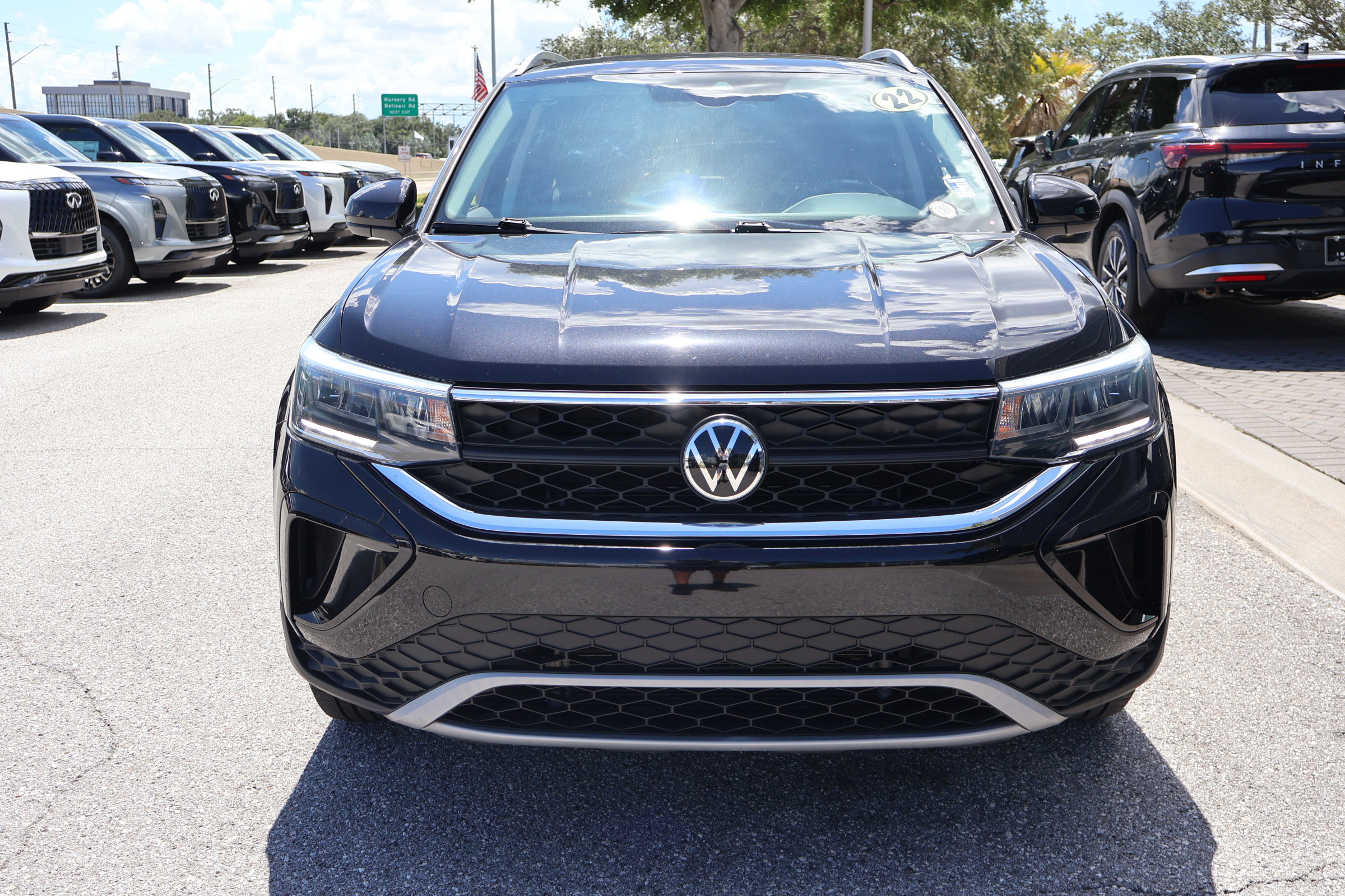 Used 2022 Volkswagen Taos SE w/ IQ.Drive SE Package AWD/4WD image 12