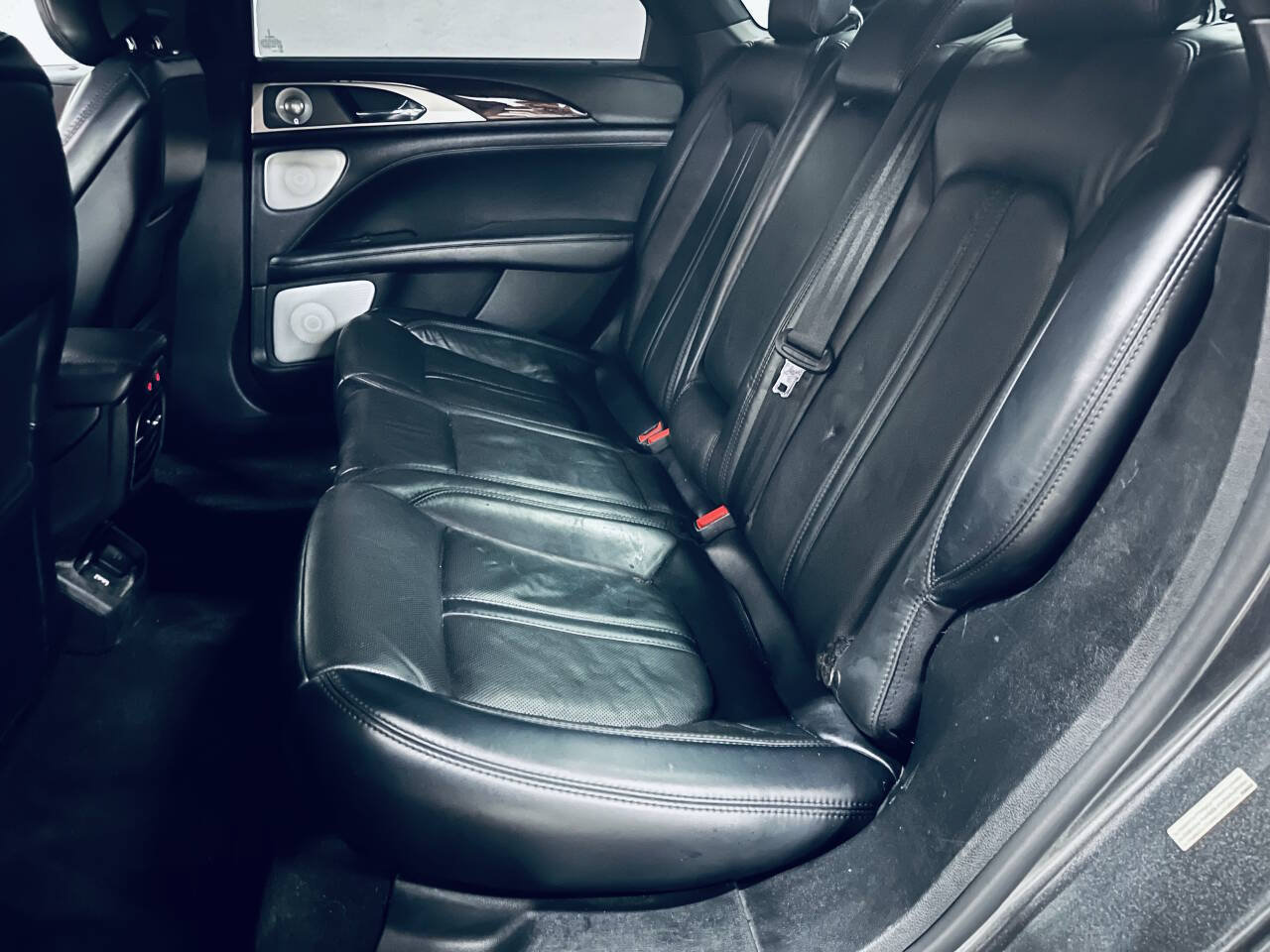 Used 2019 Lincoln MKZ Reserve w/ Luxury Package FWD image 18