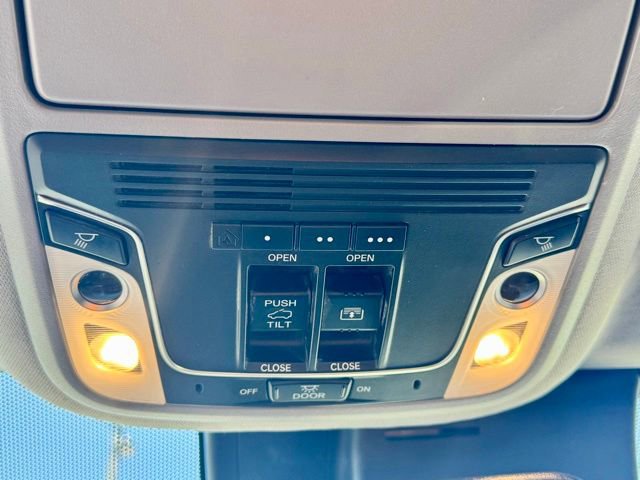 Used 2017 Honda Pilot Elite image 29