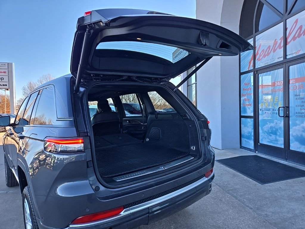 Used 2025 Jeep Grand Cherokee Summit image 98