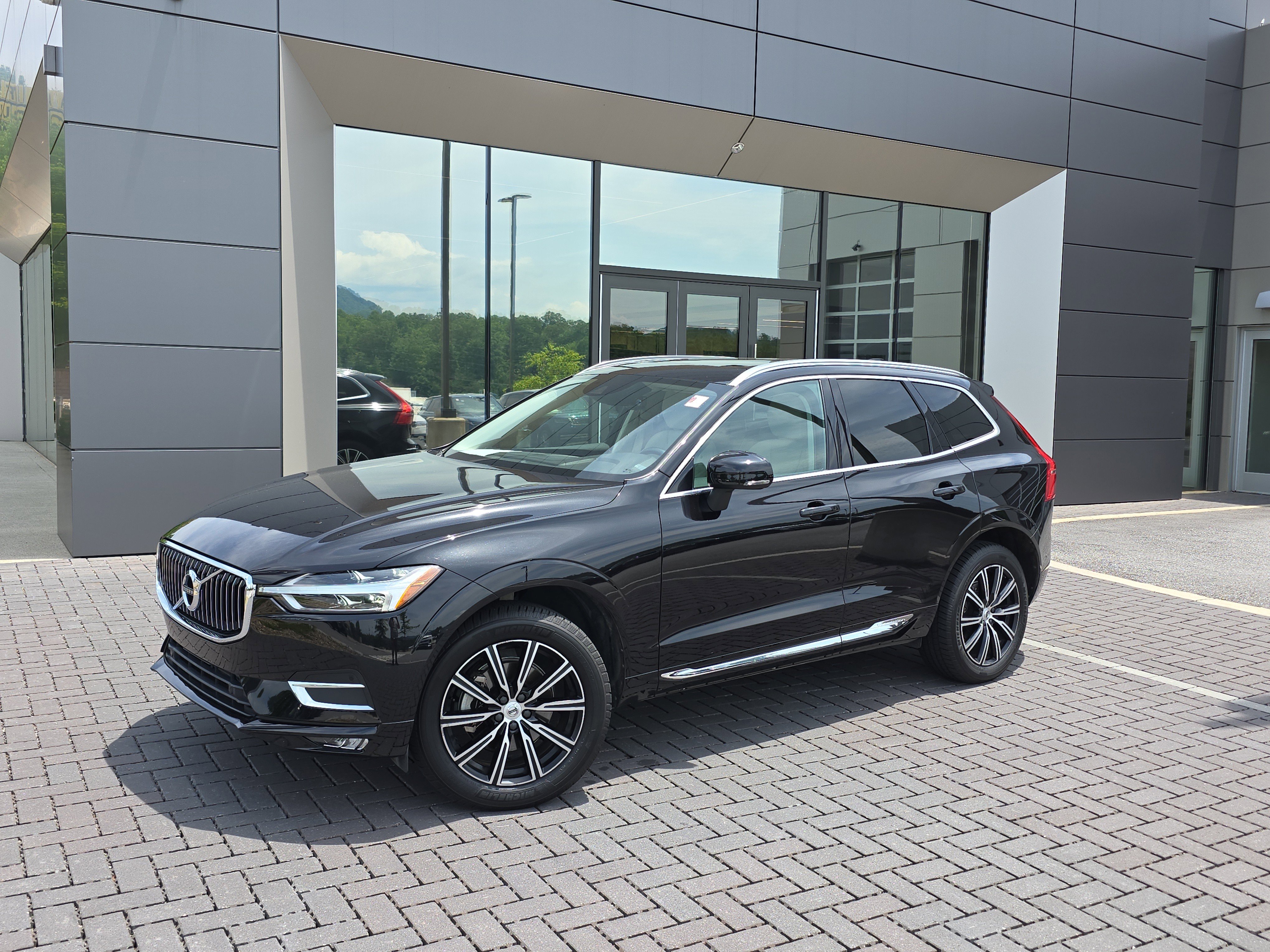 Used 2020 Volvo XC60 T5 Inscription AWD/4WD video 1