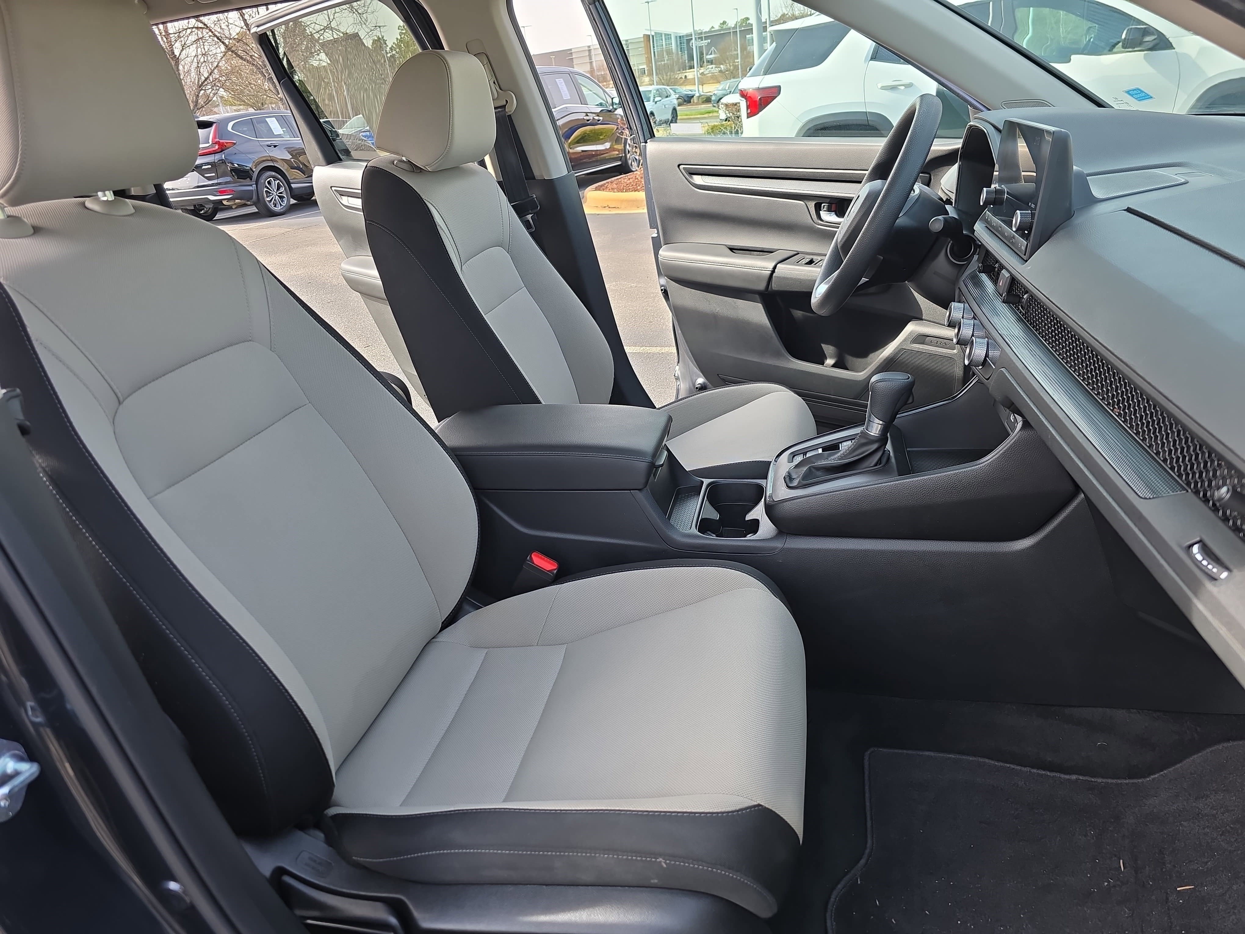 Used 2023 Honda CR-V EX image 10