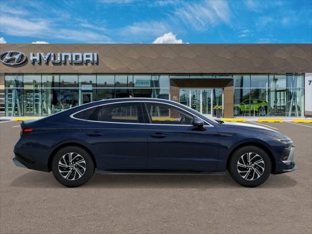 New 2026 Hyundai Sonata Blue FWD image 7