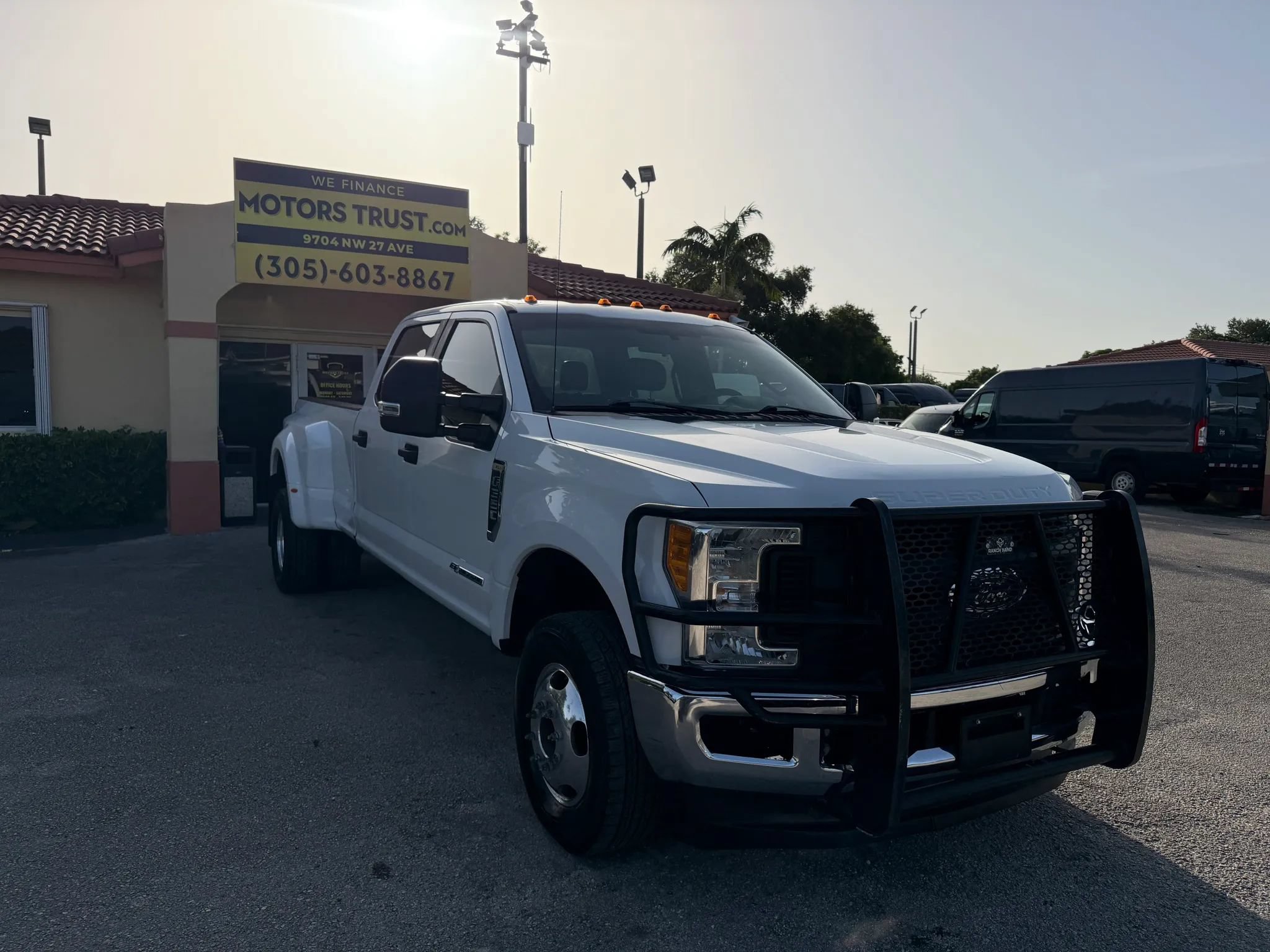 Used 2017 Ford F350 XL w/ Power Equipment Group AWD/4WD image 7