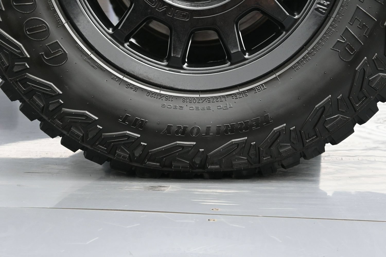 Used 2023 GMC Sierra 1500 AT4X AWD/4WD image 44