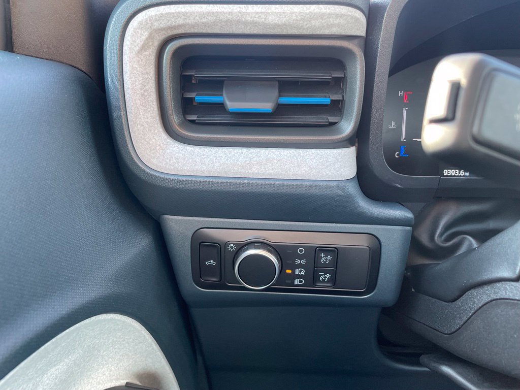 Used 2025 Ford Maverick XLT w/ XLT Luxury Package AWD/4WD image 15