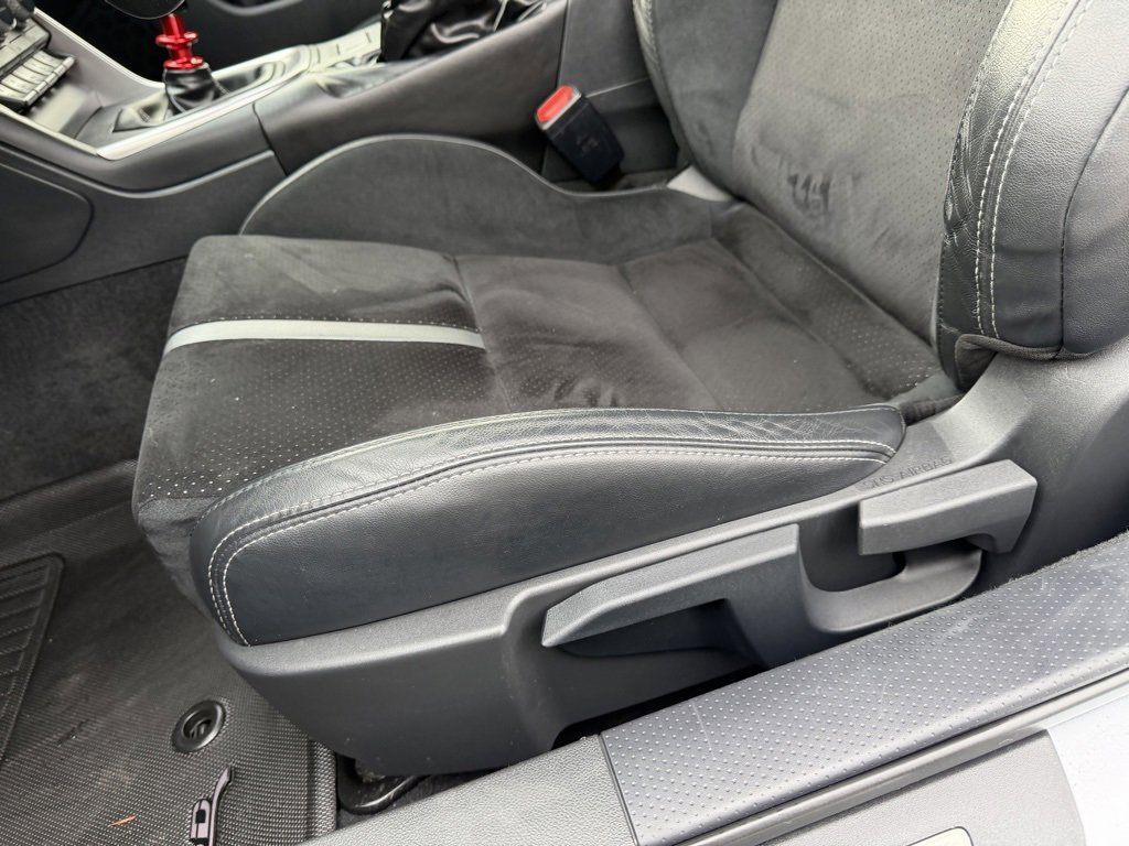 Used 2024 Toyota GR86 Premium image 13