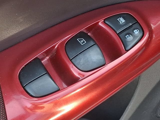 Used 2013 Nissan Juke SL AWD/4WD image 27