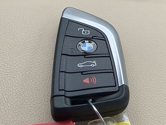 Used 2022 BMW 330e xDrive w/ Premium Package image 38