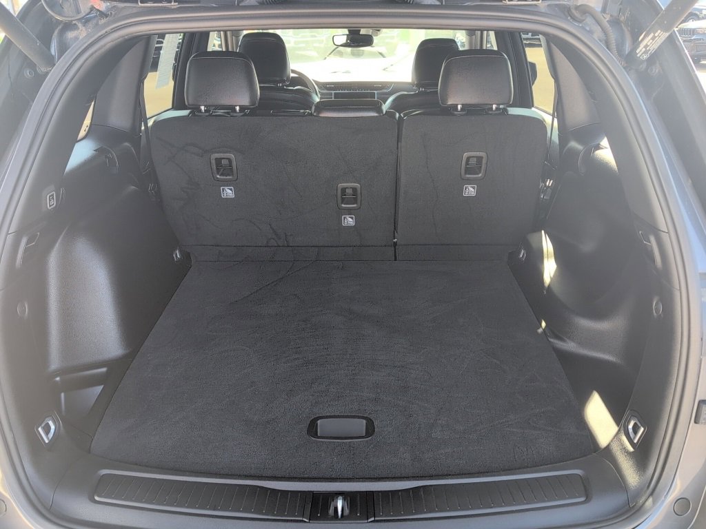 Used 2023 Jeep Grand Cherokee Altitude image 15