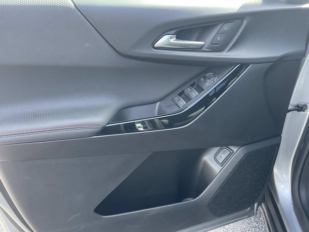 Used 2025 Chevrolet Equinox RS image 15