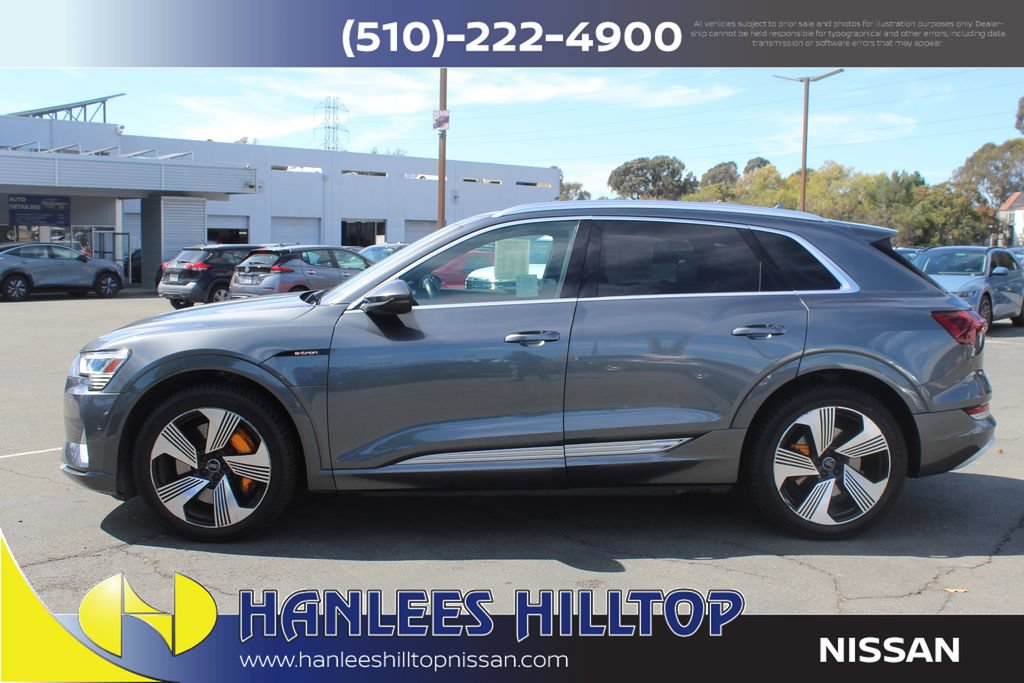 Used 2019 Audi e-tron Prestige w/ Prestige Package AWD/4WD image 2