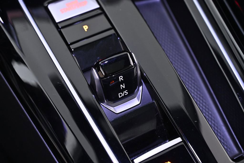 Used 2024 Volkswagen GTI SE image 22