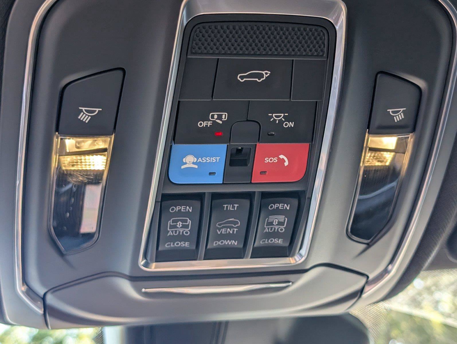 New 2027 Jeep Grand Cherokee L Limited RWD image 21