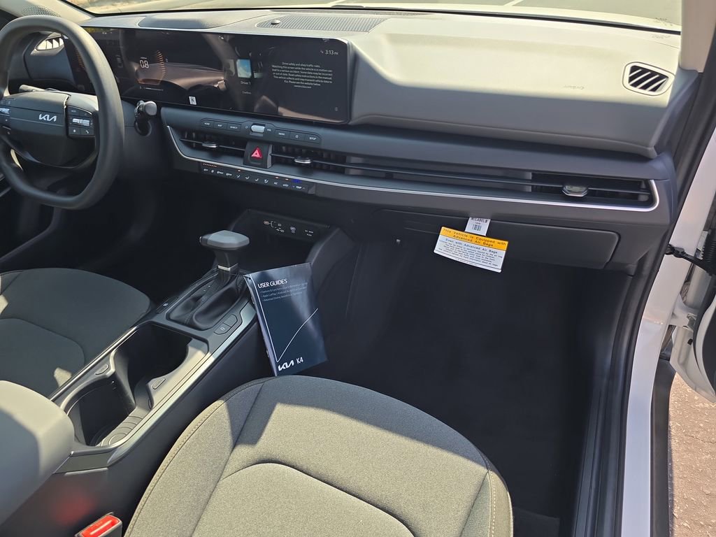 New 2026 Kia K4 FWD image 11