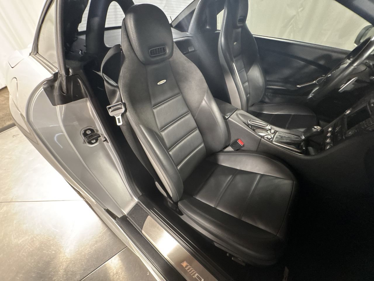 Used 2009 Mercedes-Benz SLK 55 AMG image 31