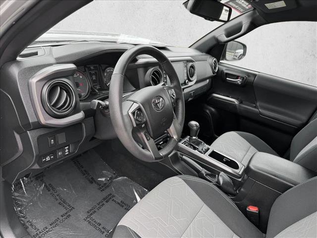 Certified 2021 Toyota Tacoma TRD Sport w/ Technology Package AWD/4WD image 11