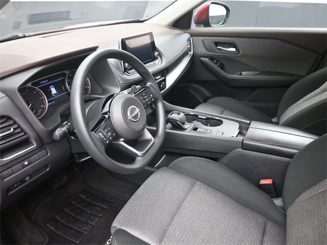 Used 2023 Nissan Rogue SV image 18