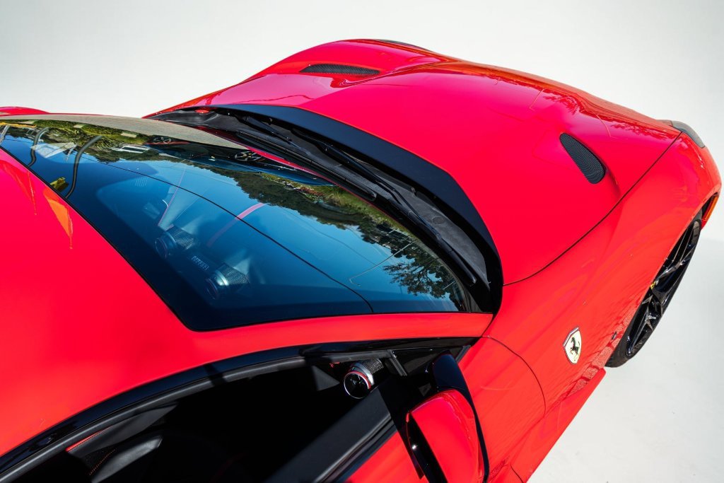 Certified 2018 Ferrari 812 Superfast RWD image 18