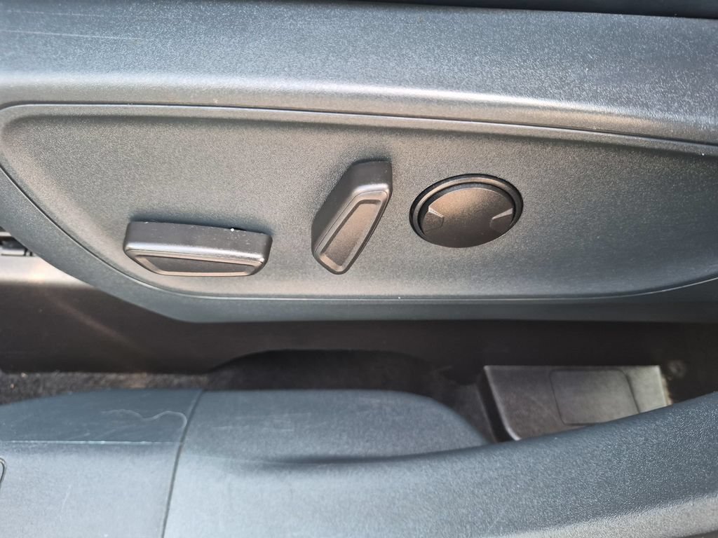 Used 2022 Ford Maverick Lariat w/ Equipment Group 500A Standard AWD/4WD image 14