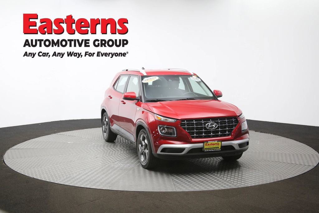 Used 2022 Hyundai Venue Limited image 50