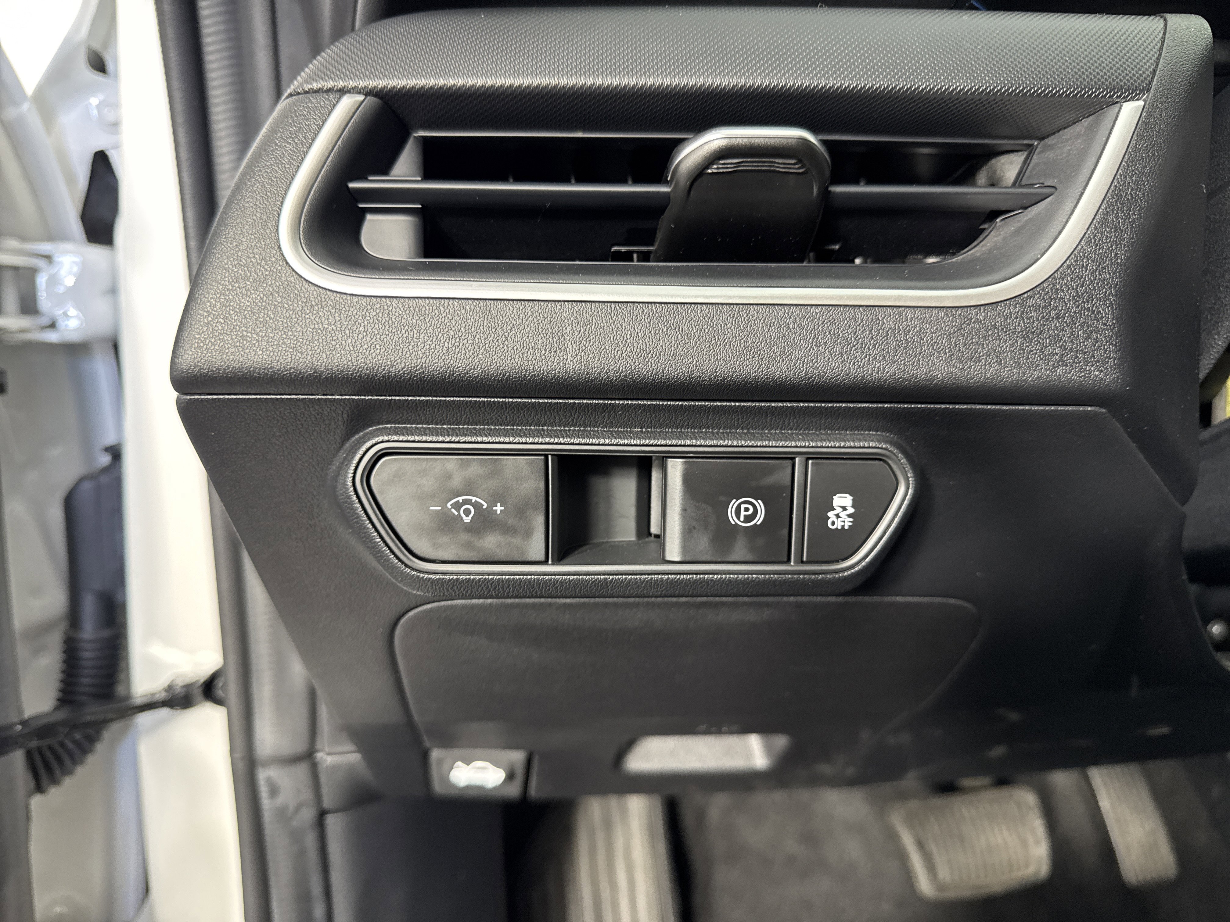 Used 2025 Kia K4 LXS FWD image 26