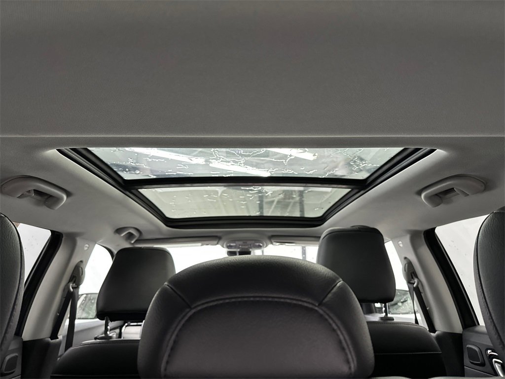 Used 2022 Jeep Compass Limited w/ Sun and Sound Group image 20