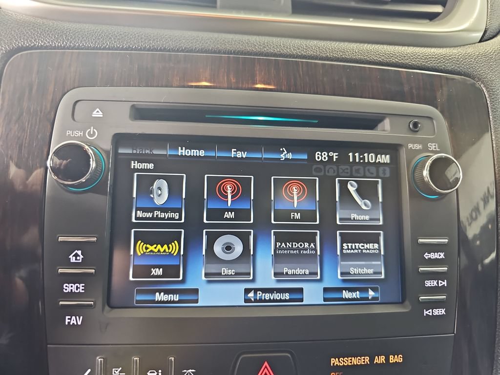 Used 2015 Chevrolet Traverse LT w/ Style and Technology Package FWD image 27