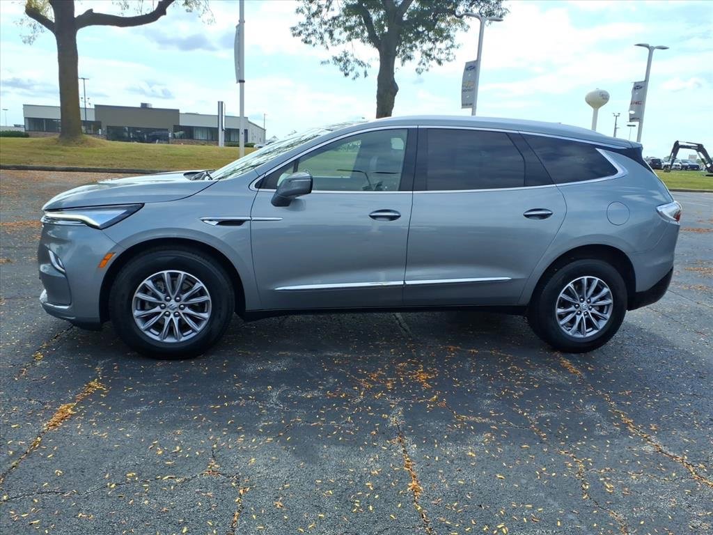 Used 2024 Buick Enclave Premium image 4