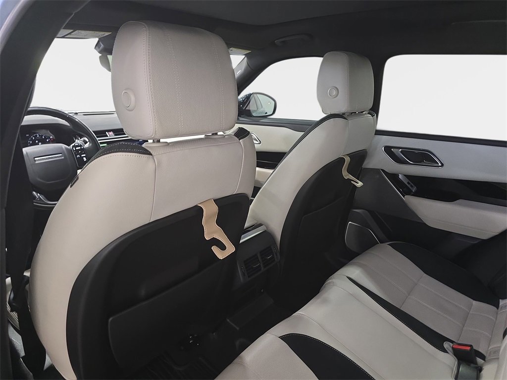 Used 2019 Land Rover Range Rover Velar R-Dynamic SE image 13