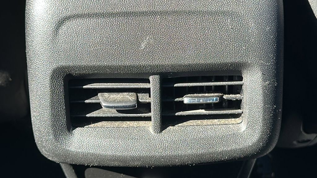 Used 2021 Chevrolet Equinox LT image 20