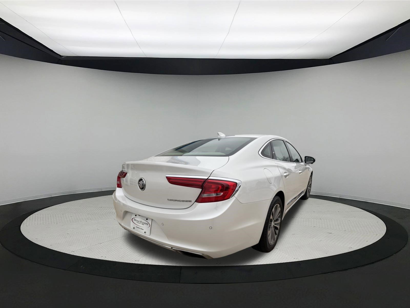 Used 2019 Buick LaCrosse Essence w/ Sun and Shade Package image 7