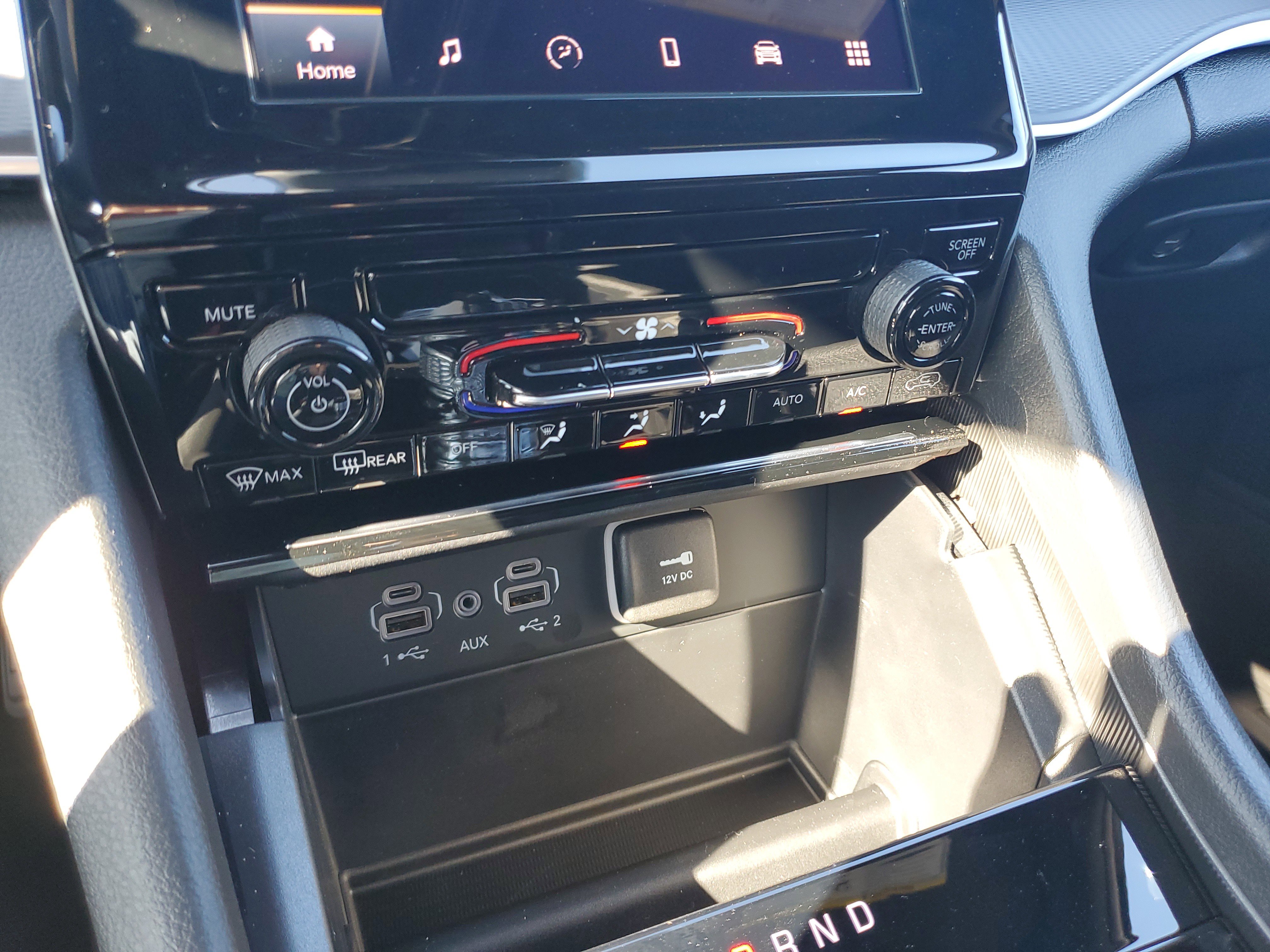 New 2025 Jeep Grand Cherokee L Laredo image 30