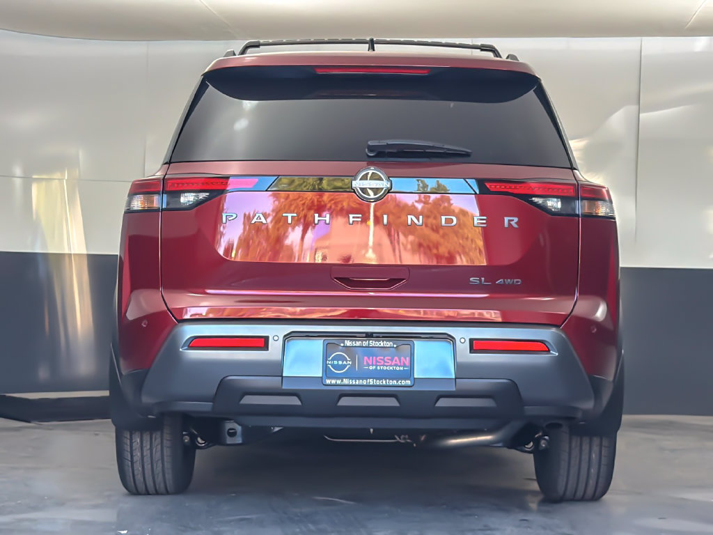 New 2026 Nissan Pathfinder SL AWD/4WD image 4