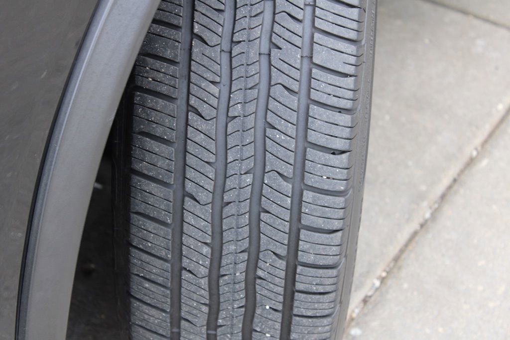 Used 2018 Nissan Rogue SV w/ Premium Package image 15