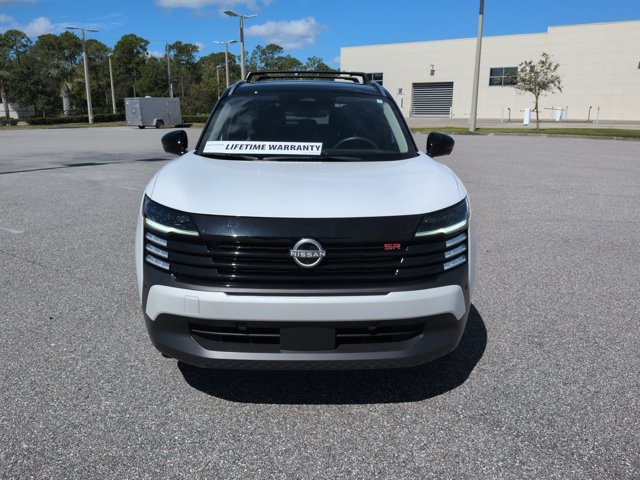 Certified 2026 Nissan Kicks SR FWD image 9