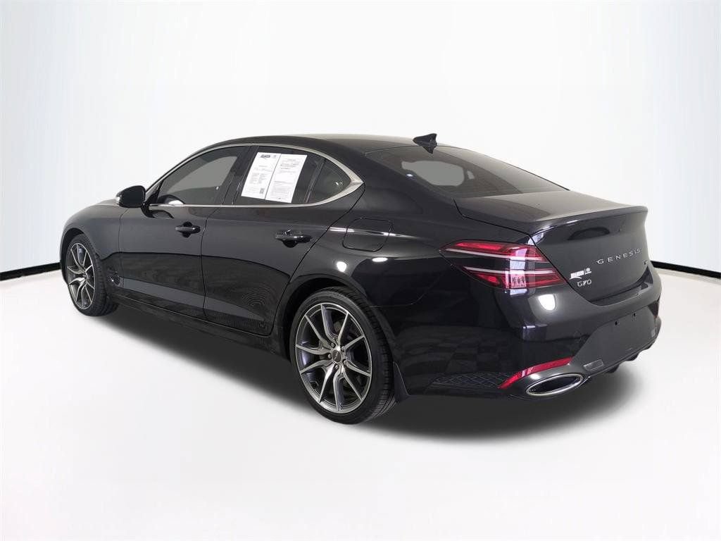 Used 2023 Genesis G70 3.3T RWD image 7