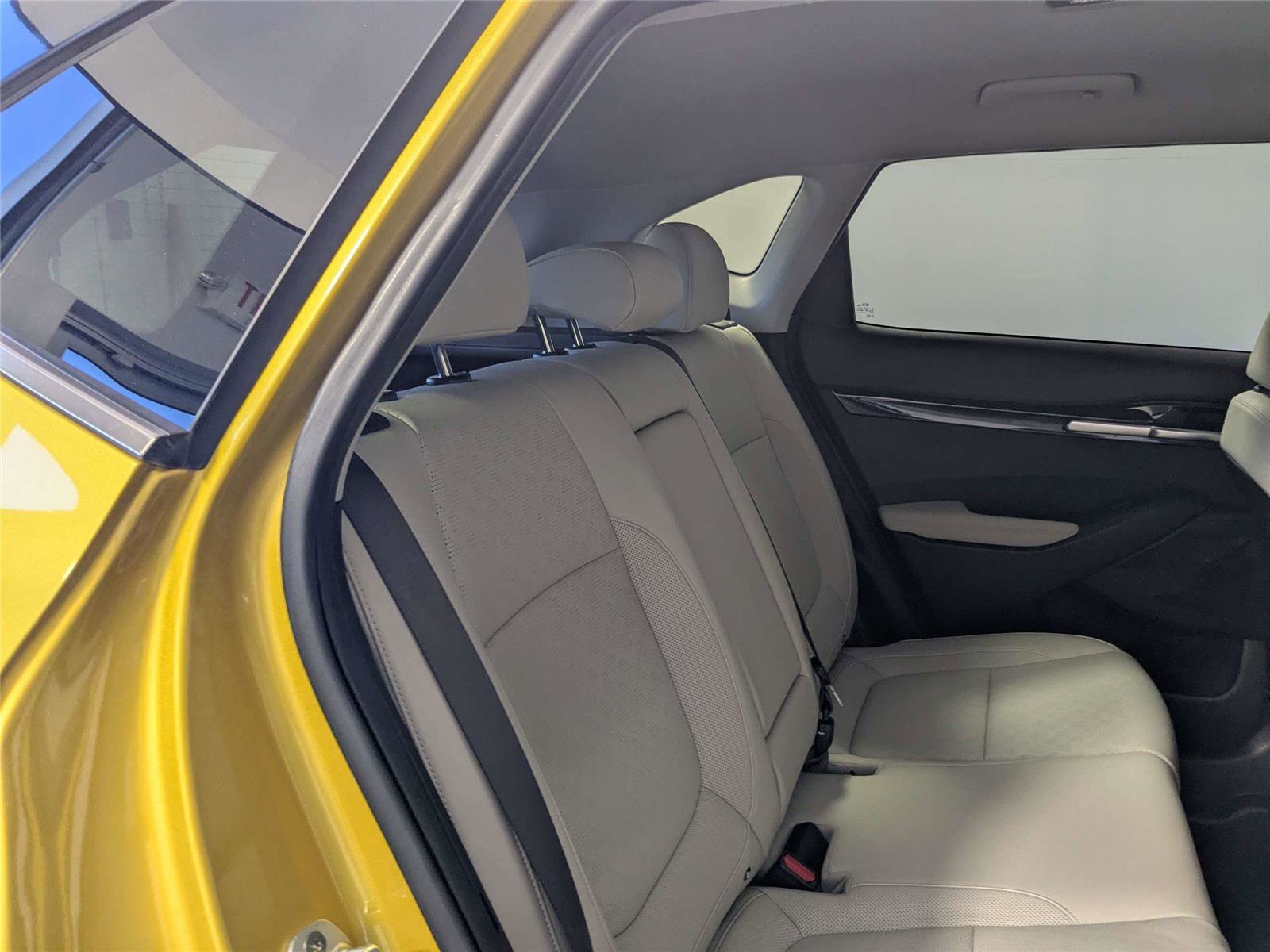 Used 2021 Kia Seltos SX image 28