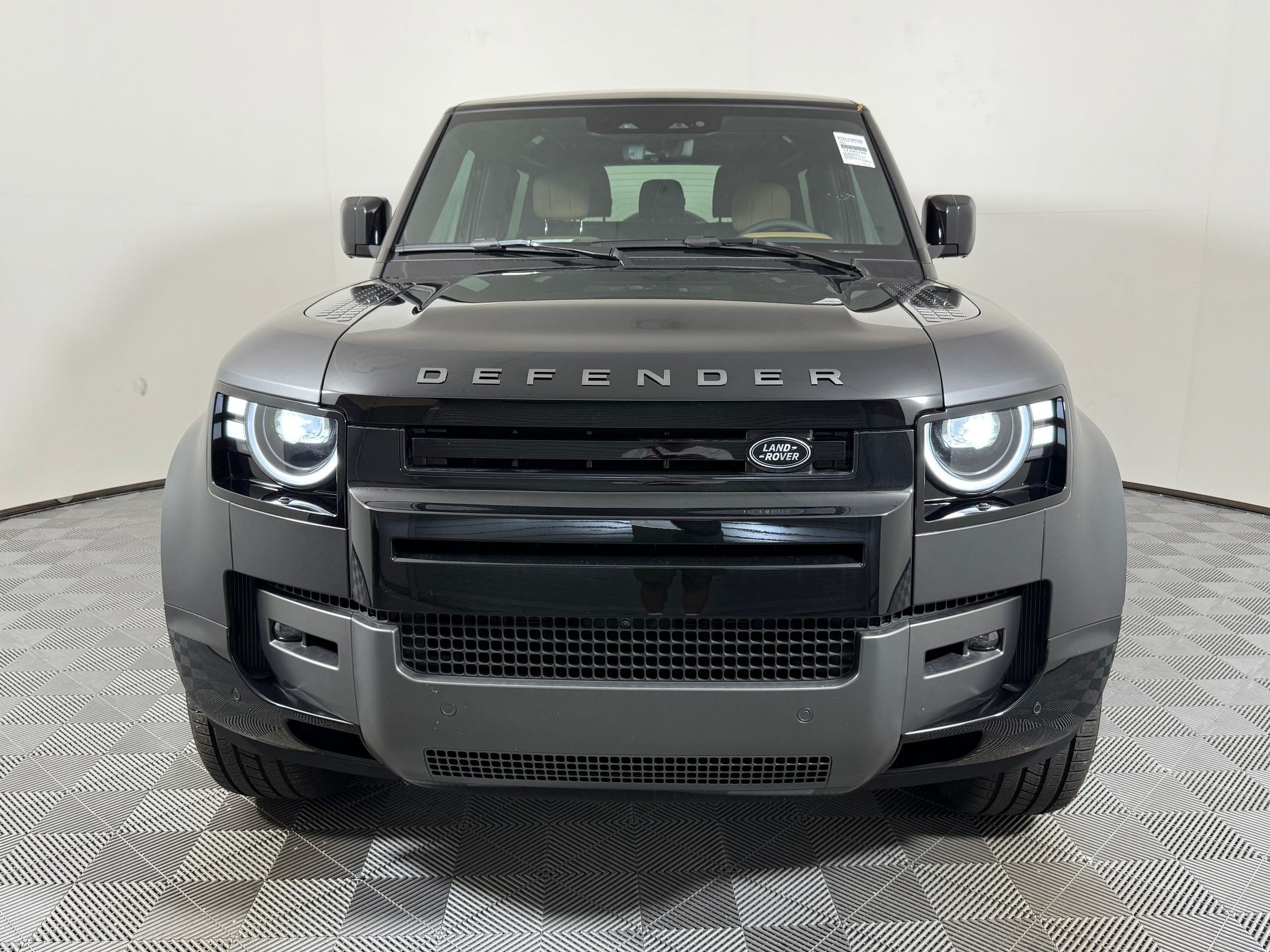 New 2026 Land Rover Defender 90 V8 AWD/4WD image 6