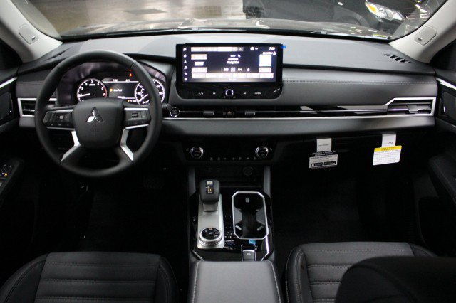 New 2026 Mitsubishi Outlander SE FWD image 20