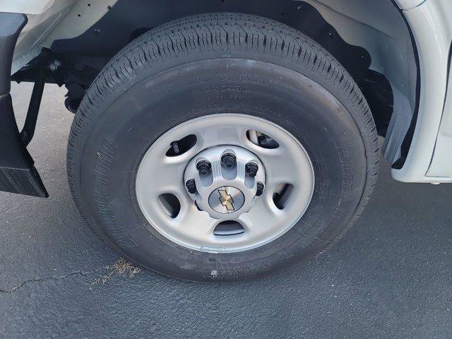 New 2025 Chevrolet Express 2500 w/ Driver Convenience Package RWD image 29