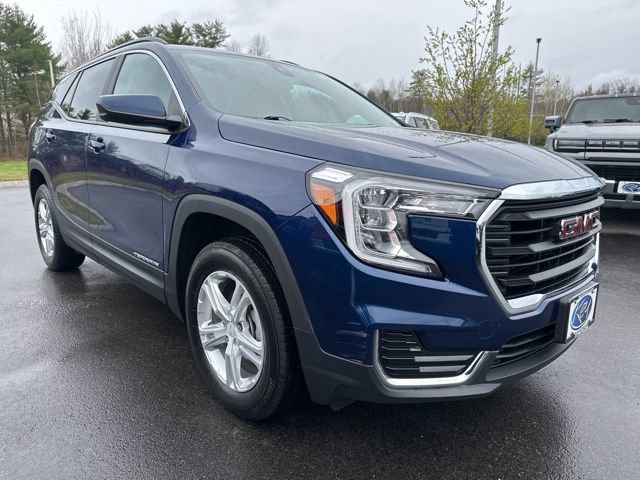 Used 2023 GMC Terrain SLE w/ Driver Convenience Package AWD/4WD image 7