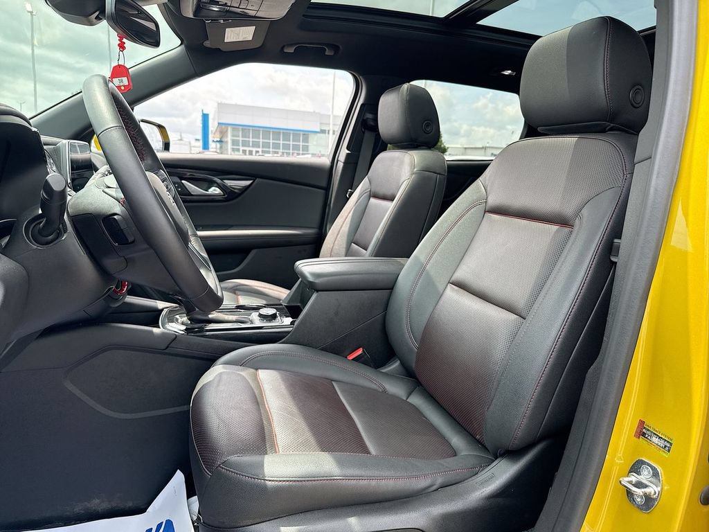 Used 2022 Chevrolet Blazer RS AWD/4WD image 11