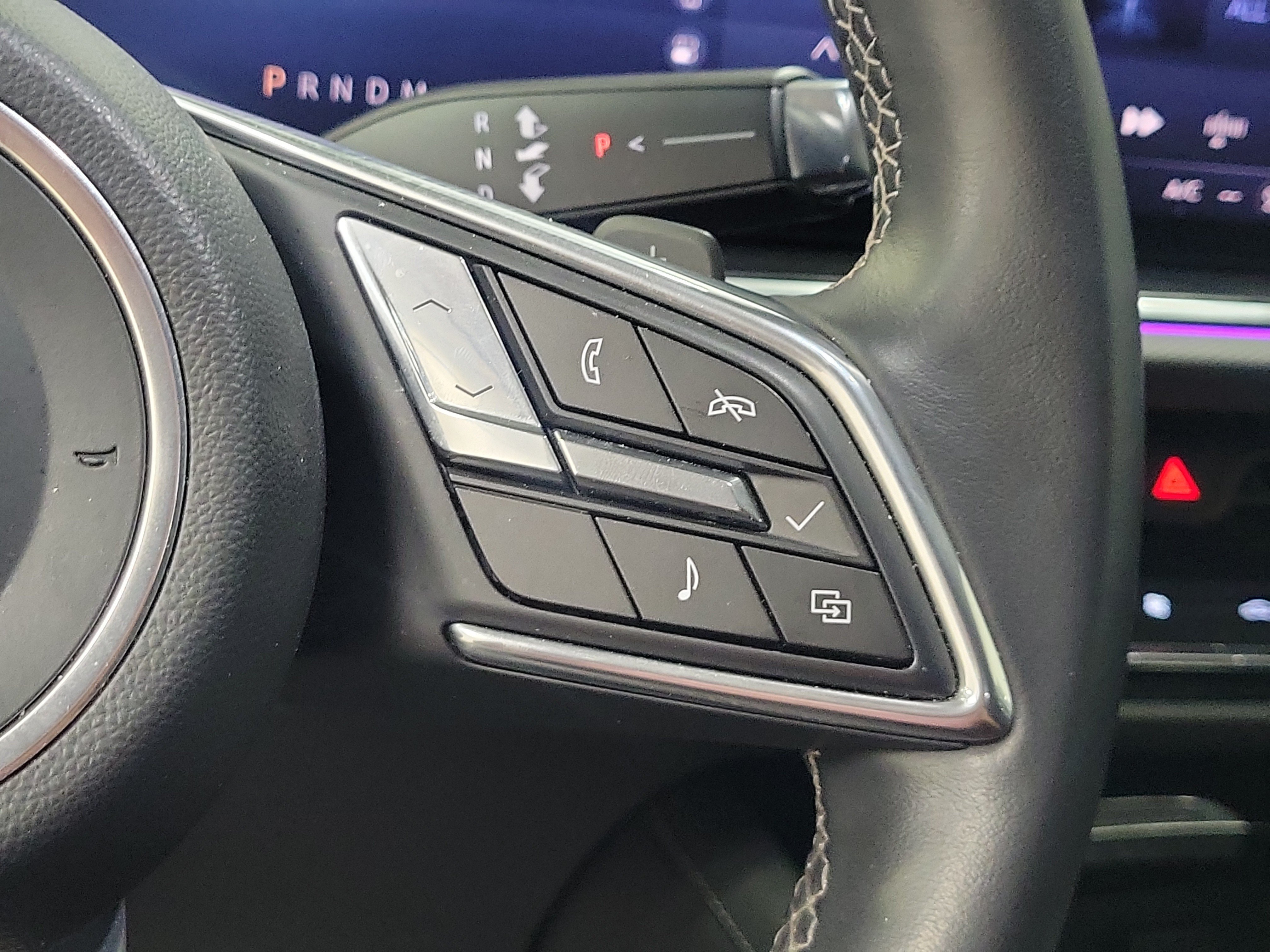 Used 2024 Buick Envision Preferred AWD/4WD image 26
