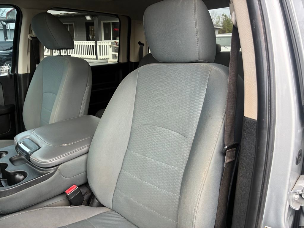Used 2018 RAM 2500 Tradesman w/ Chrome Appearance Group AWD/4WD image 35