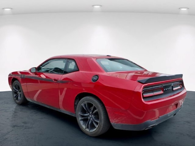 Used 2018 Dodge Challenger SXT w/ Blacktop Package RWD image 8